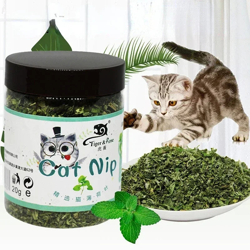 LuxePawe Organic Catnip Toy – Natural Mint Grass Interactive Funny Cat Toy